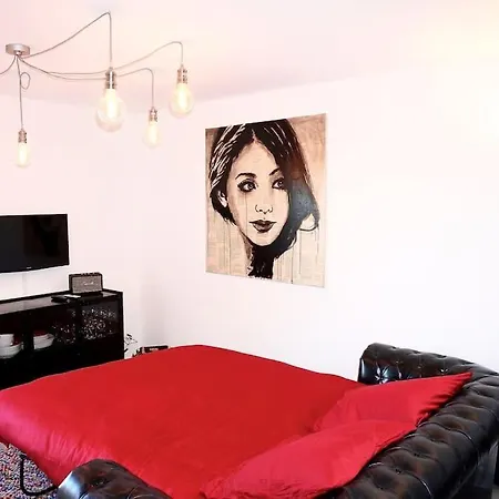 Beau Dans Ancienne Grange Renovee. 블로네이