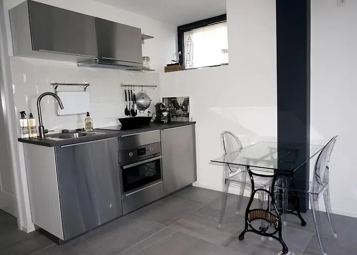 Beau Dans Ancienne Grange Renovee. 블로네이